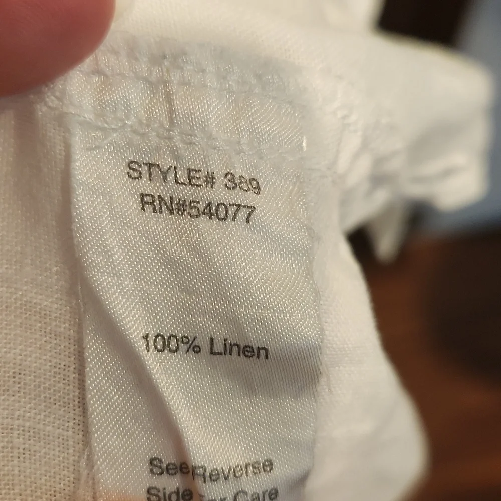 CAbi Classic White 100% Linen Button Down Blouse Size Small - Picture 4 of 4